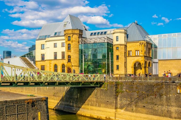 Escört Köln Schokoladen Museum